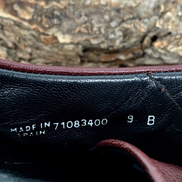 Charles Jourdan woman’s flats. - Picture 5 of 6